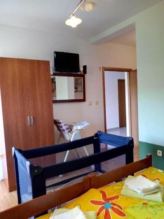 Apartments Antonija - Fitness Vinišće エクステリア 写真