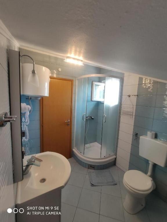 Apartments Antonija - Fitness Vinišće エクステリア 写真